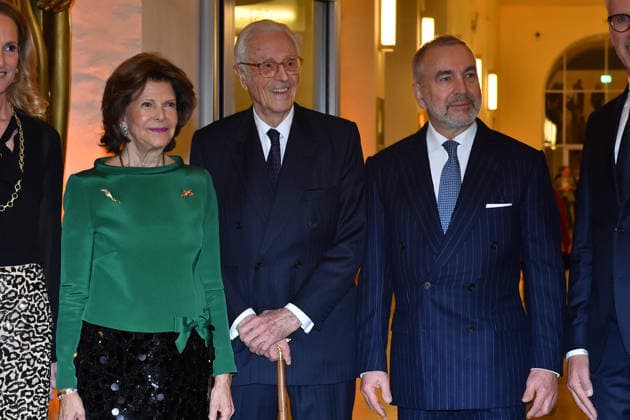 IH Königin Silvia von Schweden, Herzog Franz von Bayern mit seinen Lebensgefährten 30. BMW Adventskonzert Charity, Benefiz Herkulessaal Residenz München 16. Dezember 2025