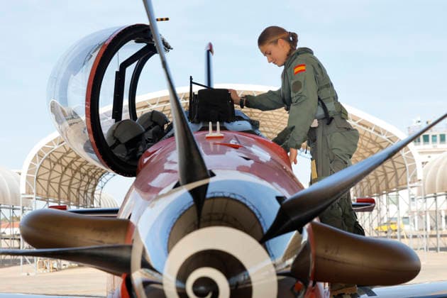 Princess Leonor makes her first solo flight at the General Academy of Air and Space Princess Leonor during her training at the General Academy of Air and Space, on December 19, 2025, in San Javier Murcia, Spain FAMOSOSOS PRINCESA ACADEMIA SAN JAVIER Casa de S M el Rey 19 12 2025 San Javier Murcia, Espana San Javier Murcia, Espana Spain  Copyright: xCasaxdexS.M.xelxReyx 7178956