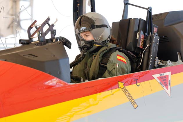 Princess Leonor makes her first solo flight at the General Academy of Air and Space Princess Leonor during her training at the General Academy of Air and Space, on December 19, 2025, in San Javier Murcia, Spain FAMOSOSOS PRINCESA ACADEMIA SAN JAVIER Casa de S M el Rey 19 12 2025 San Javier Murcia, Espana San Javier Murcia, Espana Spain  Copyright: xCasaxdexS.M.xelxReyx 7178958