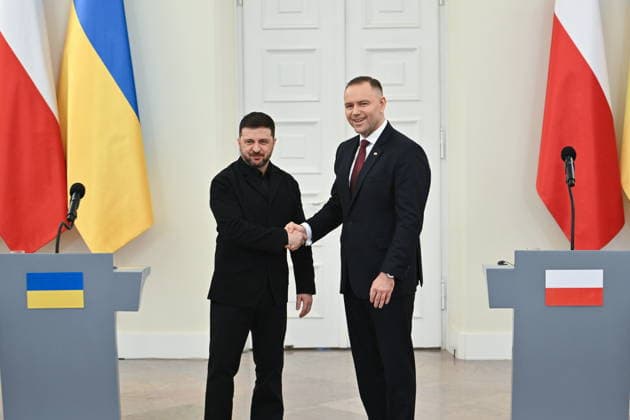!!! NO RUSSIA AND POLAND !!! 19.12.2025 WARSZAWA WIZYTA PREZYDENTA UKRAINY W POLSCE December 19, 2025, Warsaw - Visit of the President of Ukraine to Poland Meeting between Volodymyr Zelensky and Polish President Karol Nawrocki SPOTKANIE WOLODYMYR ZELENSKI KAROL NAWROCKI W PALACU PREZYDENCKIM FOT DAMIAN BURZYKOWSKI NEWSPIX.PL NEWSPIX.PL --- newspix.pl 