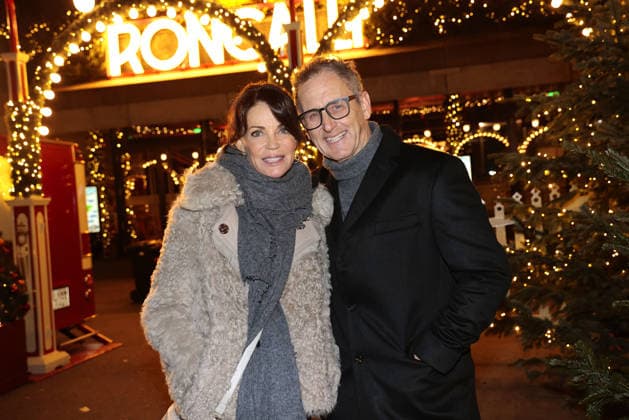 Gerit Kling und Wolfram Becker bei der Roncalli Weihnachtscircus Premiere im Tempodrom am 19.12.2025 in Berlin Roncalli Weihnachtscircus Premiere in Berlin