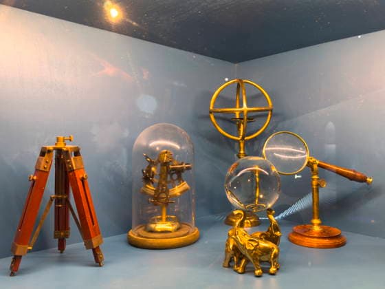 Ausstellungseröffnung Harry Potter: Die Ausstellung im Erlwein Forum in Dresden. Es ist die bisher umfangreichste Zusammenstellung von Harry Potter -Filmrequisiten und Kostümen. Harry Potter - The Exhibition ist noch bis zum 3.Mai 2026 zu erleben.