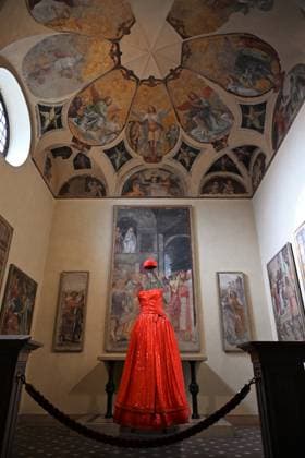 Milan, Italy Giorgio Armani.Milan, for love on display at the Pinacoteca di Brera for the first time an exhibition dedicated to the stylistic journey of Giorgio Armani welcoming a selection of clothes in its prestigious rooms a union of fashion and art In the photo: Giorgio Armani s clothes on display  Copyright: xNickxZonnax xipa-agency.netx xNickxZonnax IPA_Agency_IPA69325547