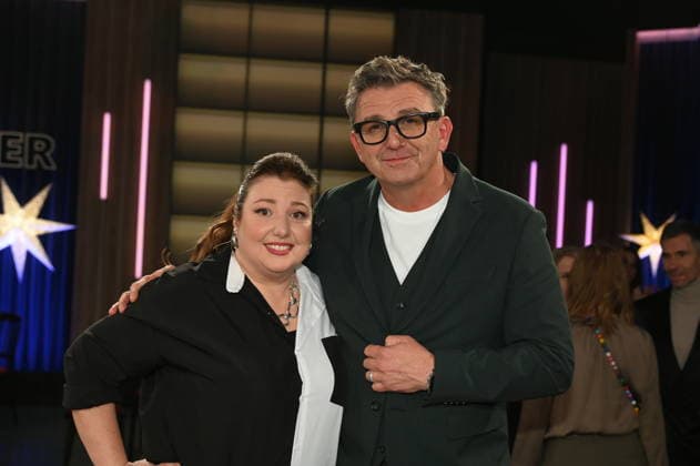 Comedienne Meltem Kaptan und Schauspieler Hans Sigl zu Gast in der WDR Talkshow Kölner Treff