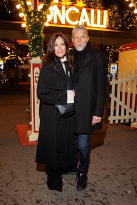 Premiere - 21. Roncalli Weihnachtscircus - Bettina Zimmermann und Kai Wiesinger bei der Premiere des 21. Roncalli Weihnachtscircus im Tempodrom am 19.12.2025 in Berlin. Copyright: xEventpressxKochanx