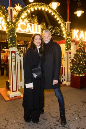 Roncalli Weihnachtscircus, Show und Promis im Tempodrom, Berlin, 19.12.2025 Bettina Zimmermann und Kai Wiesinger bei der Premiere des 21. Original Roncalli Weihnachtscircus im Berliner Tempodrom am 19.12.2025. Berlin Tempodrom Copyright: xBenxKriemannx