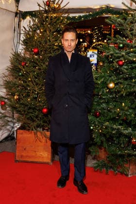 Premiere - 21. Roncalli Weihnachtscircus - Tom Schilling bei der Premiere des 21. Roncalli Weihnachtscircus im Tempodrom am 19.12.2025 in Berlin. Copyright: xEventpressxKochanx