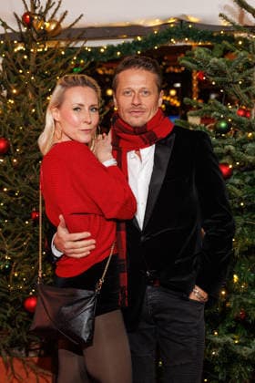 Premiere - 21. Roncalli Weihnachtscircus - Franziska Hippe und Roman Knizka bei der Premiere des 21. Roncalli Weihnachtscircus im Tempodrom am 19.12.2025 in Berlin. Copyright: xEventpressxKochanx