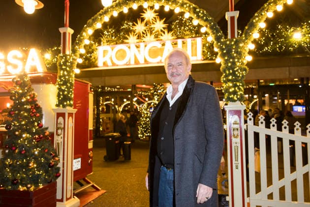 Roncalli Weihnachtscircus, Show und Promis im Tempodrom, Berlin, 19.12.2025 Leander Haußmann bei der Premiere des 21. Original Roncalli Weihnachtscircus im Berliner Tempodrom am 19.12.2025. Berlin Tempodrom Copyright: xBenxKriemannx