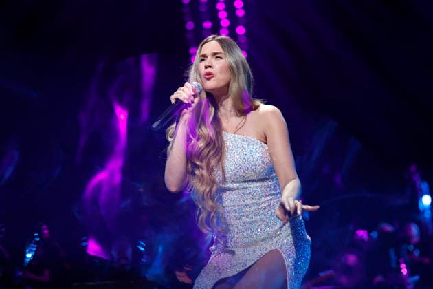 Sängerin Joss Stone live bei der 40. Night of the Proms 2025 in der Lanxess Arena. Köln, 19.12.2025 NRW Deutschland Copyright: xChristophxHardtx