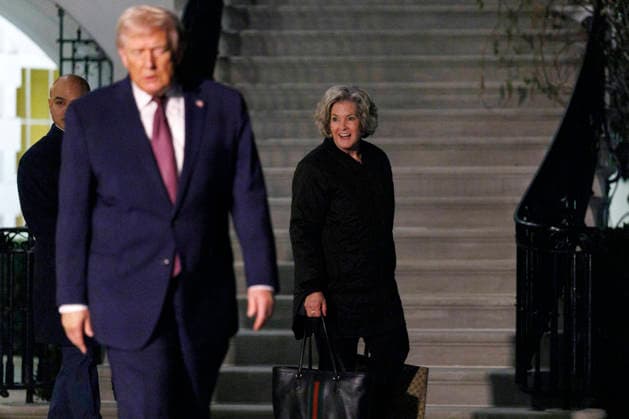 White House Coverage White House Chief of Staff Susie Wiles watches as US President Donald Trump stops to speak to the media as he departs on Marine One from the South Lawn of the White House in Washington, DC, USA, 19 December 2025. President Trump is due to travel to Florida where he is due to spend Christmas and New Year. EPA WILL OLIVER POOL WASHINGTON DISTRICT OF COLUMBIA United States  Copyright: xPool ABACAx