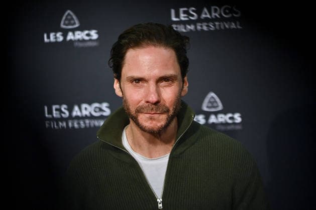 Closing Ceremony - Les Arcs Film Festival. FC LES ARCS, FRANCE - DECEMBER 19 Daniel Brühl attends the Closing Ceremony during Les Arcs Film Festival on December 20, 2025 in Les Arcs, France..Photo by Franck Castel ABACAPRESS.COM Les Arcs France  Copyright: xCastelxFranck ABACAx