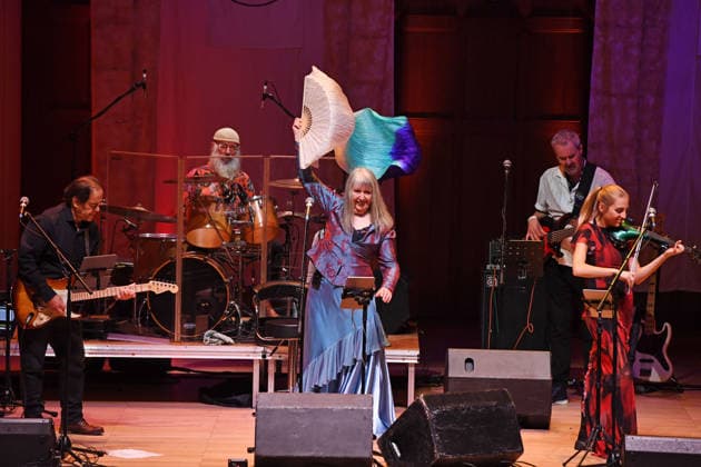 Steeleye Span performing at Cadogan Hall in London LONDON, ENGLAND - DECEMBER 19: Julian Littman, Liam Genockey, Maddy Prior, Roger Carey and Athena Octavia of ™Steeleye Span™ performing at Cadogan Hall on December 19, 2025 in London, England CAP MAR MAR Great Britain UK Copyright: xMartinxHarris CapitalxPicturesx