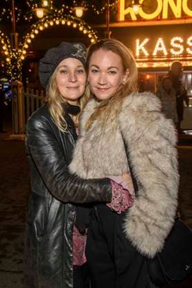 abb: Jeanette Hain und Lisa Maria Potthoff Schauspielerinnen zu gast bei der Premiere des 21. Roncalli Weihnachtscircus im Tempodrom Berlin, am 19.12.2025 in Berlin Berlin Deutschland