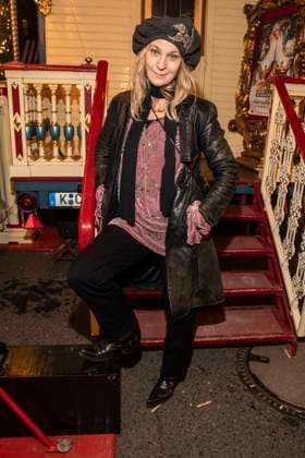 abb: Jeanette Hain Schauspielerin zu gast bei der Premiere des 21. Roncalli Weihnachtscircus im Tempodrom Berlin, am 19.12.2025 in Berlin Berlin Deutschland