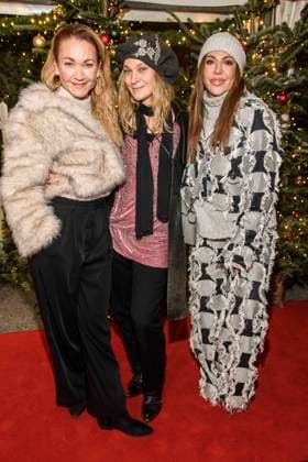 abb: Lisa Maria Potthoff, Jeanette Hain und Simone Thomalla Schauspielerinnen zu gast bei der Premiere des 21.Roncalli Weihnachtscircus im Tempodrom Berlin, am 19.12.2025 in Berlin Berlin Deutschland
