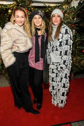 abb: Lisa Maria Potthoff, Jeanette Hain und Simone Thomalla Schauspielerinnen zu gast bei der Premiere des 21.Roncalli Weihnachtscircus im Tempodrom Berlin, am 19.12.2025 in Berlin Berlin Deutschland