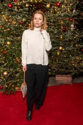 abb: Karoline Schuch Schauspielerin zu gast bei der Premiere des 21. Roncalli Weihnachtscircus im Tempodrom Berlin, am 19.12.2025 in Berlin Berlin Deutschland