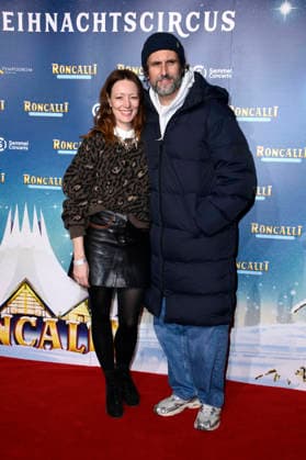 Lavinia Wilson und Tom Beck bei der Premiere des 21. Original Roncalli Weihnachtscircus 2025 im Tempodrom. Berlin, 19.12.2025