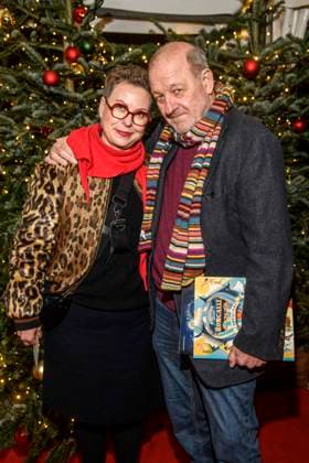 abb: Maren Mutenbeck und Leonard Lansink Paar Schauspieler zu gast bei der Premiere des 21. Roncalli Weihnachtscircus im Tempodrom Berlin, am 19.12.2025 in Berlin Berlin Deutschland