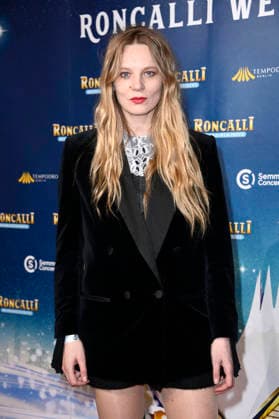 Lilith Stangenberg bei der Premiere des 21. Original Roncalli Weihnachtscircus 2025 im Tempodrom. Berlin, 19.12.2025