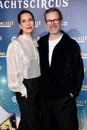 Matthias Matschke mit Partnerin Theresa Kronthaler bei der Premiere des 21. Original Roncalli Weihnachtscircus 2025 im Tempodrom. Berlin, 19.12.2025
