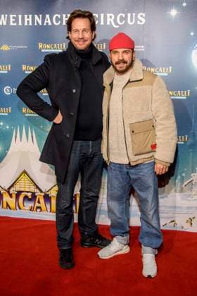 abb: Thomas Heinze und Edin Hasanovic Schauspieler zu gast bei der Premiere des 21. Roncalli Weihnachtscircus im Tempodrom Berlin, am 19.12.2025 in Berlin Berlin Deutschland