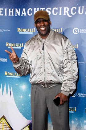 Joe Chialo bei der Premiere des 21. Original Roncalli Weihnachtscircus 2025 im Tempodrom. Berlin, 19.12.2025