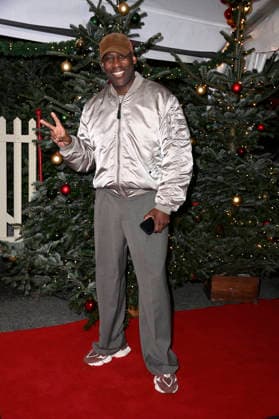 Joe Chialo bei der Premiere des 21. Original Roncalli Weihnachtscircus 2025 im Tempodrom. Berlin, 19.12.2025
