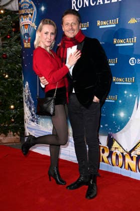Franziska Hippe und Roman Knizka bei der Premiere des 21. Original Roncalli Weihnachtscircus 2025 im Tempodrom. Berlin, 19.12.2025
