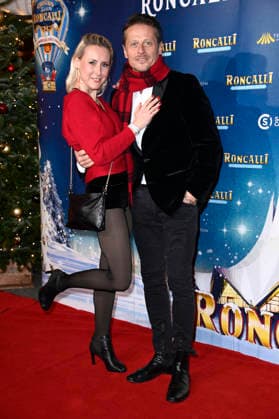 Franziska Hippe und Roman Knizka bei der Premiere des 21. Original Roncalli Weihnachtscircus 2025 im Tempodrom. Berlin, 19.12.2025