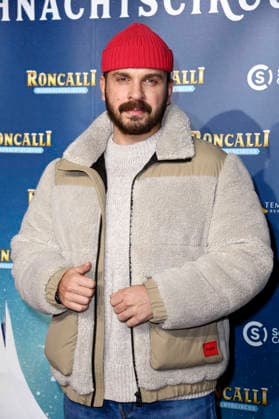 Edin Hasanovic bei der Premiere des 21. Original Roncalli Weihnachtscircus 2025 im Tempodrom. Berlin, 19.12.2025