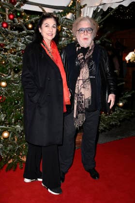 Bernhard Paul mit Ehefrau Eliana Paul bei der Premiere des 21. Original Roncalli Weihnachtscircus 2025 im Tempodrom. Berlin, 19.12.2025