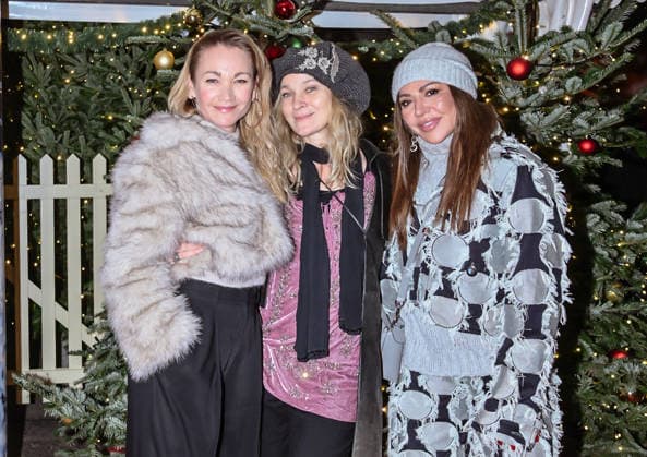 19.12.2025, xlakx, Entertainment, Roncalli Weihnachtscircus v.l. Lisa Maria Potthoff, Jeanette Hain und Simone Thomalla zu Gast bei der Jubilaeums Vorstellung bei der Premiere des 21.Original Roncalli Weihnachtscircus im Tempodrom Berlin Berlin