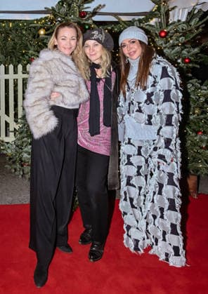 19.12.2025, xlakx, Entertainment, Roncalli Weihnachtscircus v.l. Lisa Maria Potthoff, Jeanette Hain und Simone Thomalla zu Gast bei der Jubilaeums Vorstellung bei der Premiere des 21.Original Roncalli Weihnachtscircus im Tempodrom Berlin Berlin