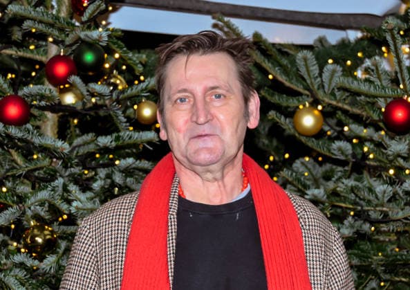 19.12.2025, xlakx, Entertainment, Roncalli Weihnachtscircus v.l. Ingo Naujoks zu Gast bei der Jubilaeums Vorstellung bei der Premiere des 21.Original Roncalli Weihnachtscircus im Tempodrom Berlin Berlin