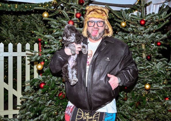 19.12.2025, xlakx, Entertainment, Roncalli Weihnachtscircus v.l. Oliver Polak zu Gast bei der Jubilaeums Vorstellung bei der Premiere des 21.Original Roncalli Weihnachtscircus im Tempodrom Berlin Berlin