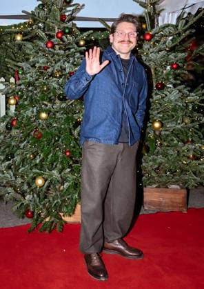 19.12.2025, xlakx, Entertainment, Roncalli Weihnachtscircus v.l. Hanno Koffler zu Gast bei der Jubilaeums Vorstellung bei der Premiere des 21.Original Roncalli Weihnachtscircus im Tempodrom Berlin Berlin