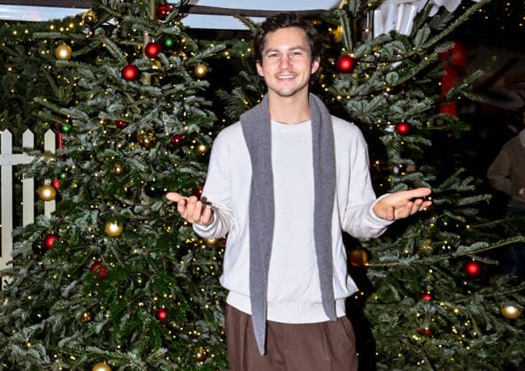 19.12.2025, xlakx, Entertainment, Roncalli Weihnachtscircus v.l. Tim Oliver Schultz zu Gast bei der Jubilaeums Vorstellung bei der Premiere des 21.Original Roncalli Weihnachtscircus im Tempodrom Berlin Berlin