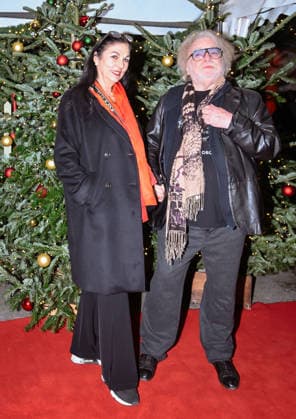 19.12.2025, xlakx, Entertainment, Roncalli Weihnachtscircus v.l. Eliana Larible und Bernahrd Paul zu Gast bei der Jubilaeums Vorstellung bei der Premiere des 21.Original Roncalli Weihnachtscircus im Tempodrom Berlin Berlin