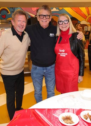 19 December 2025 - Los Angeles, California - Gregory Mielcarz, Anson Williams, Jackie Gerken. Santa, Snow, and Smiles Hosted by Los Angeles Mission x Hope the Mission x Body by Raven Tracy held at The Woodlands Family Center for Women and Children in Woodland Hills. Woodland Hills USA - ZUMAa123 20251219_zaa_a123_101 Copyright: xADx