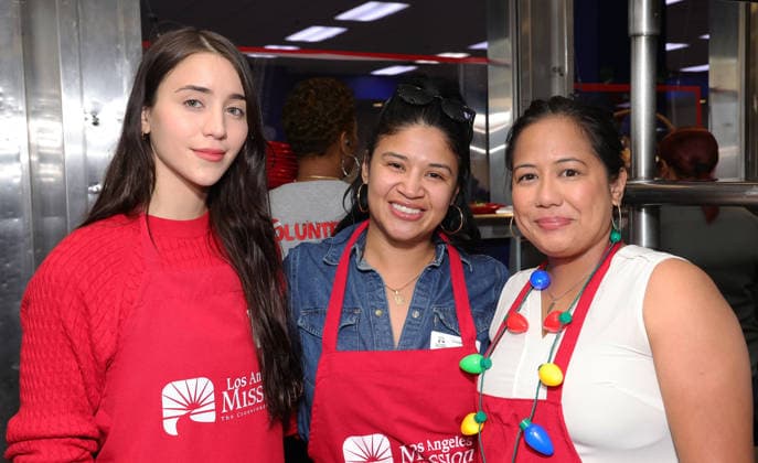 19 December 2025 - Los Angeles, California - Caylee Cowan, Armida Lopez, L.A. City Councilwoman Ysabel Jurado. Hope The Mission And Los Angeles Mission Host Annual Christmas Celebration On Skid Row held at Los Angeles Mission in Los Angeles. Los Angeles USA - ZUMAa123 20251219_zaa_a123_149 Copyright: xADx