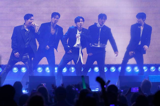 Monsta X performs at the Y100 s iHeartRadio Jingle Ball 2025 show at the Kaseya Center in Miami, Florida, on Saturday, December 20, 2025.  MIA20251220112 GARYxIxROTHSTEIN