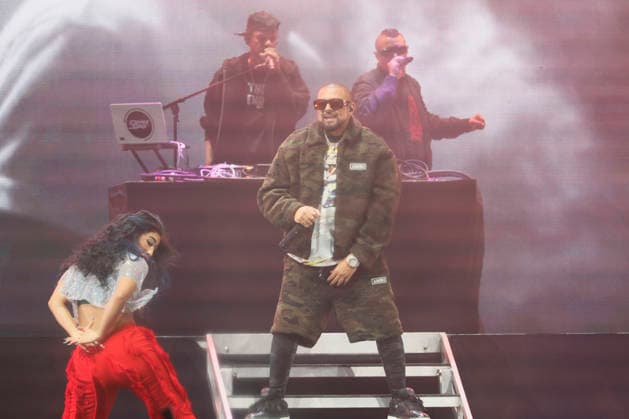 Sean Paul performs at the Y100 s iHeartRadio Jingle Ball 2025 show at the Kaseya Center in Miami, Florida, on Saturday, December 20, 2025.  MIA20251220130 GARYxIxROTHSTEIN