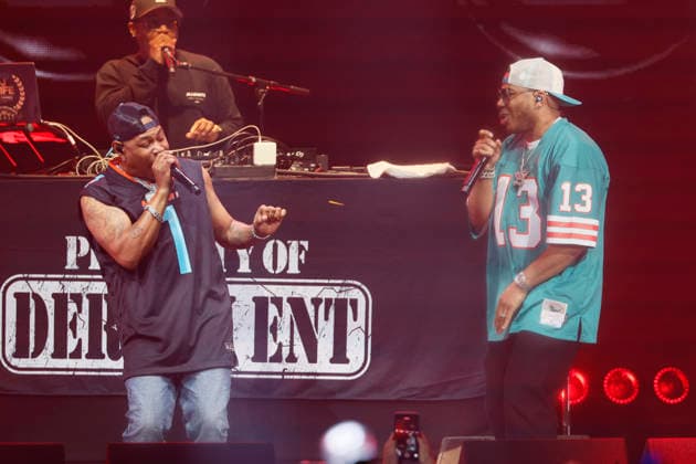 Nelly performs at the Y100 s iHeartRadio Jingle Ball 2025 show at the Kaseya Center in Miami, Florida, on Saturday, December 20, 2025.  MIA20251220146 GARYxIxROTHSTEIN