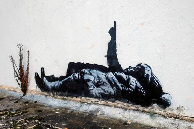 . 22 12 2025. London, United Kingdom. Second Alleged New Banksy Stencil. Unconfirmed by the artist, a second Banksy style stencil, identical to the one at Centre Point, has appeared on a wall Queen s Mews, Bayswater.  xMartynxWheatleyx xi-Imagesx IIM-26470-0004