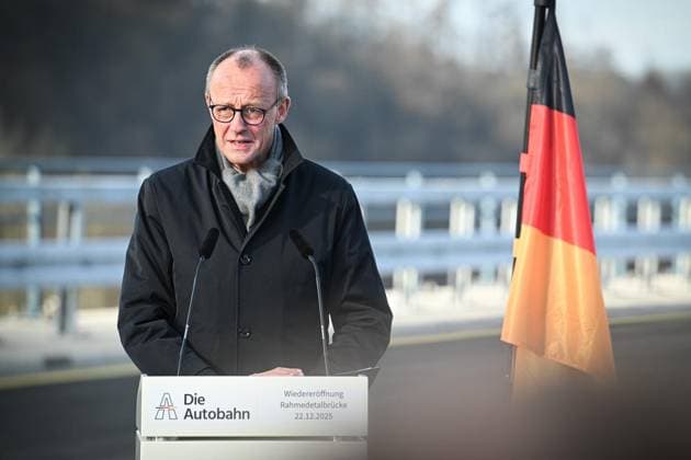 Verkehrsfreigabe A45 ** NUR FÜR REDAKTIONELLE ZWECKE ** EDITORIAL USE ONLY **<p>Bundeskanzler Friedrich Merz bei der Freigabe der A45-Talbrücke Rahmede am Montag, 22. Dezember 2025 in Lüdenscheid. Die neue Rahmedetalbrücke der A45 wird für den Verkehr freigegeben. Deutschland Nordrhein-Westfalen Lüdenscheid Copyright: SocratesxTassos Copyright: SocratesxTassos doc83svf3yvlk6vwvrxa3s ,EDITORIAL USE ONLY