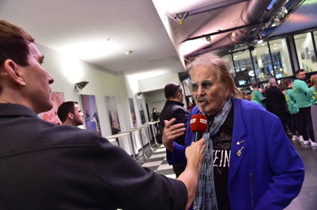 31. Weihnachtsfeier fürt Obdachlose Frank Zander im Interview mit Arndt Breitfeld vom RBB 31. Weihnachtsfeier fürt Obdachlose im Berliner ESTRELL Berlin - EC in Berlin am 22.12.2025