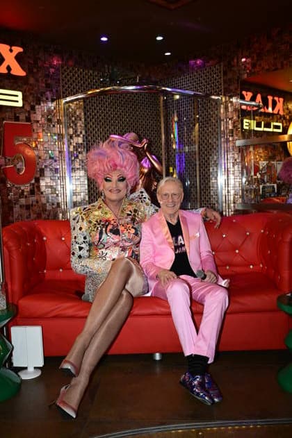 Olivia Jones und Wolfgang Wolle Förster beim Presse-Lunch anlässlich des Jubiläums 35 Jahre Nachtbar Klax in der Nachtbar Klax. Dresden, 22.12.2025 Copyright: xMatthiasxWehnertx