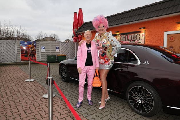 Olivia Jones und Wolfgang Wolle Förster beim Presse-Lunch anlässlich des Jubiläums 35 Jahre Nachtbar Klax in der Nachtbar Klax. Dresden, 22.12.2025 Copyright: xMatthiasxWehnertx
